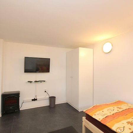 Privat-Souterrain-Apartment Hannover Esterno foto