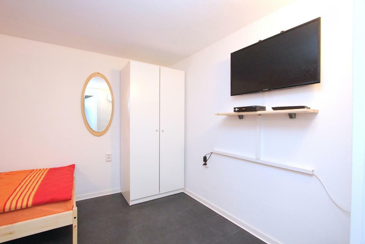 Privat-Souterrain-Apartment Hannover Esterno foto